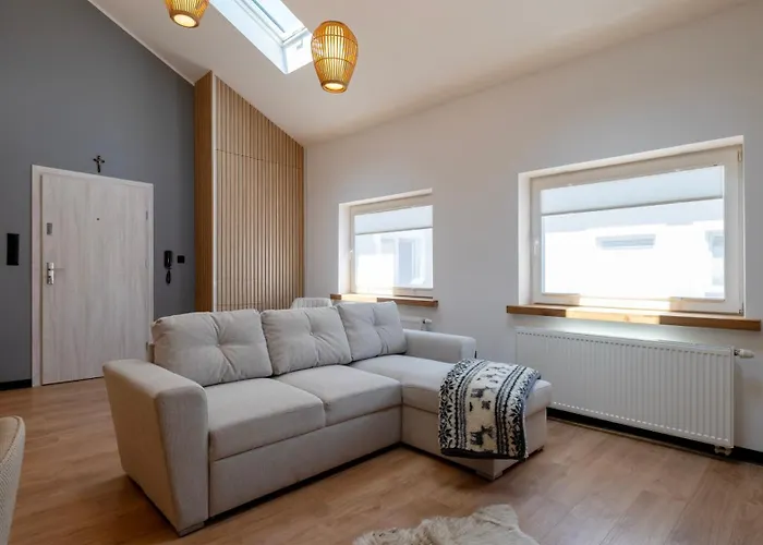 Przy Rynku, Sun & Snow * 우스트론