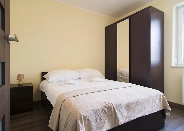 Przy Rynku, Sun & Snow 우스트론